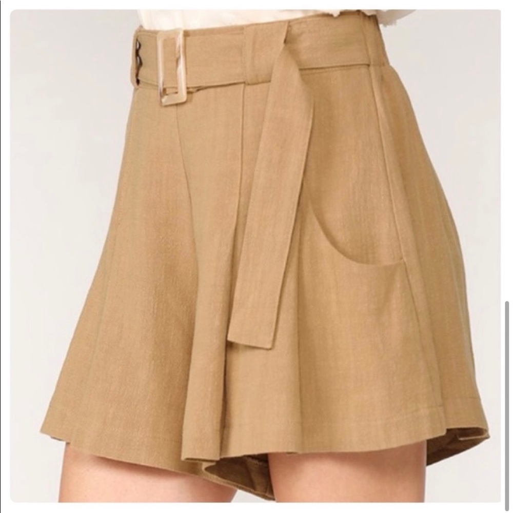 LINEN blend dress shorts
